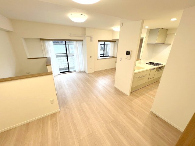 リーベスト立川錦町Ⅱの居間・リビング