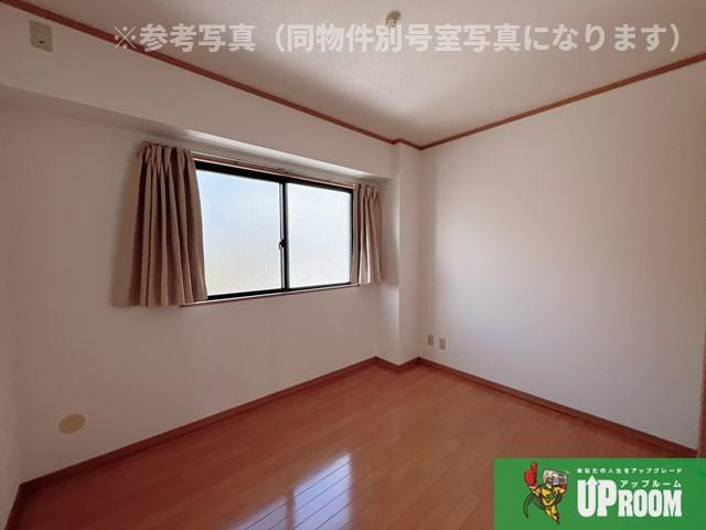 サンシャイン本郷B棟の居間・リビング