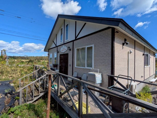 鶴居村【店舗付き住居＋工房】2棟セット売の外観|店舗付き住居外観（2階あり）