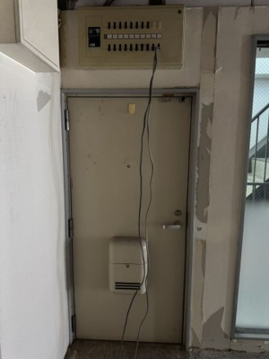 【玄関】 | アカカベビル