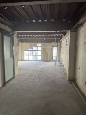 【内装】 | アカカベビル