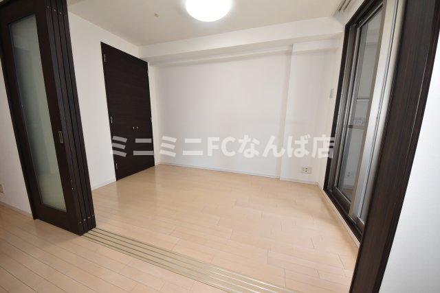 プライムアーバン堺筋本町の寝室