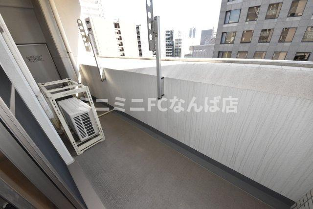 プライムアーバン堺筋本町のバルコニー