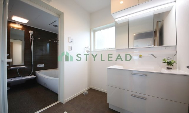 【独立洗面台】