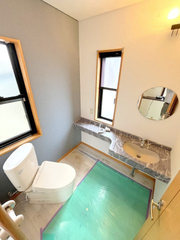 西多摩郡日の出町大字大久野の中古一戸建のトイレ