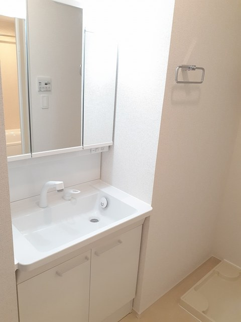 スイート　スプリング　Ⅲ　Ｂの洗面所|洗面所