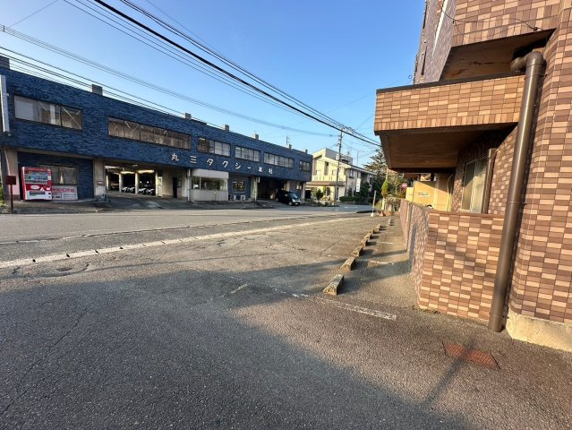第二コーポ江頭の駐車場