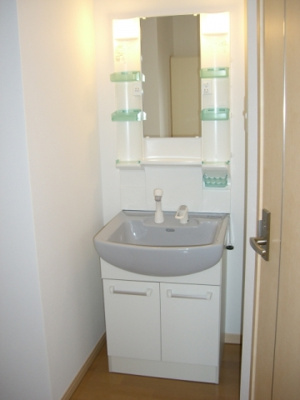【独立洗面台】 | レジデンスさむがわ | ※写真は別号室です