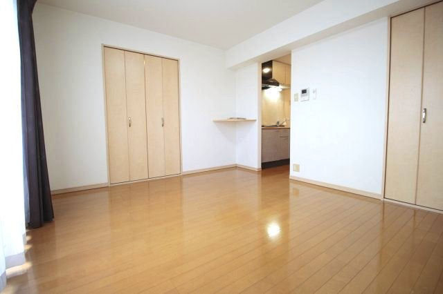 【居間・リビング】 | レジデンスさむがわ | ※写真は別号室です