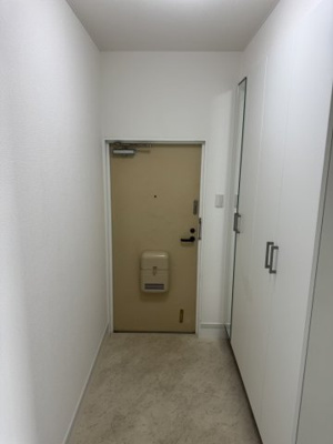 【玄関】 | アカカベビル