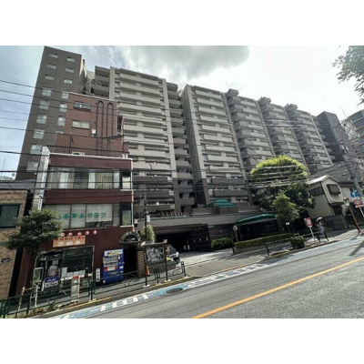 【外観】 | 落合ハイム | 鉄筋コンクリート造のがっちりとした建物。