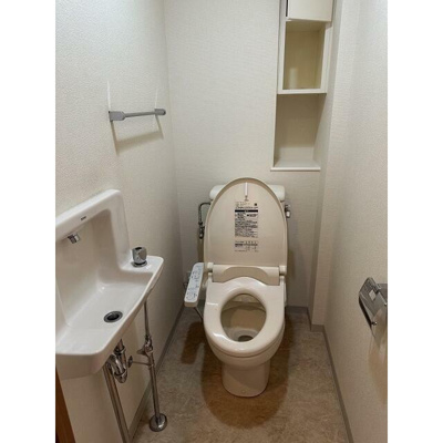 【トイレ】 | 落合ハイム | 温水洗浄便座。