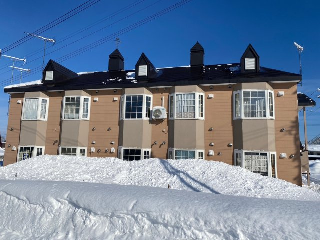 北海道岩見沢市　一棟アパートの外観