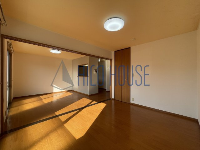 パルメゾンの居間・リビング