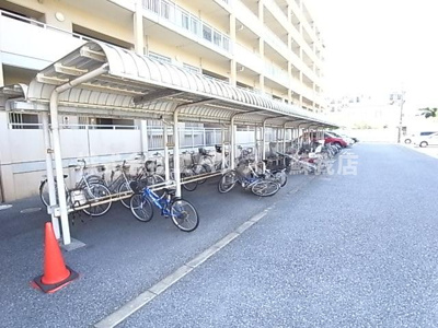 【その他共用部分】 | ユーフォニー市原 | 屋根付きの駐輪場完備