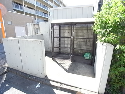 【その他共用部分】 | ユーフォニー市原 | 敷地内に専用ゴミ置き場があります