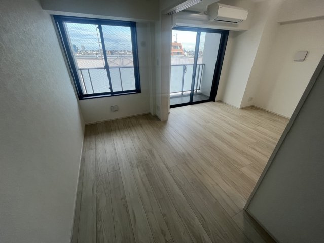 Augusta Residence 新小岩の居間・リビング
