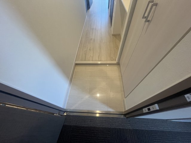 Augusta Residence 新小岩の玄関