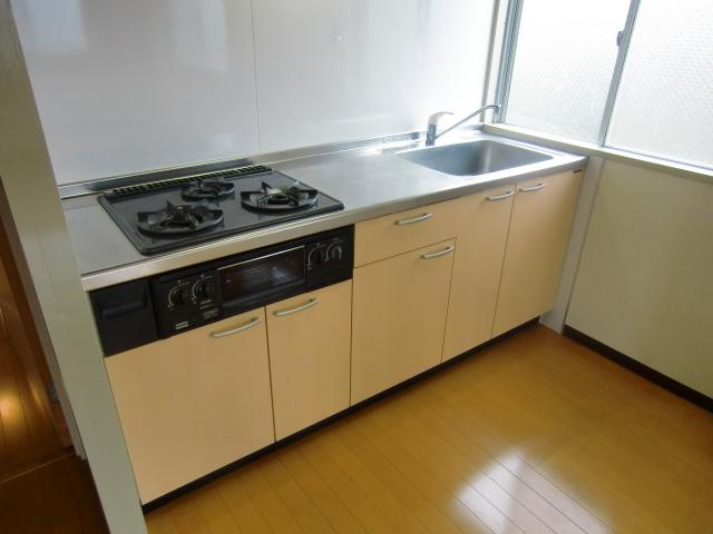 西沢マンションのキッチン|きれいなキッチンです