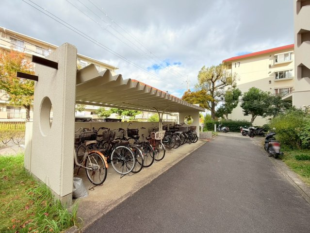 洛西境谷西第2住宅16棟