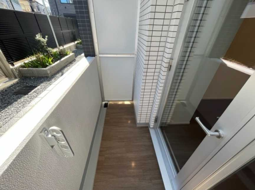 エトワール駒沢大学　南東向き　オートロック　常時ゴミ出し可のバルコニー