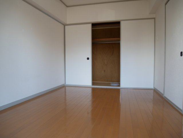 【寝室】 | ローレルハイツ