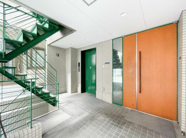 ＣＳＡビルのエントランス