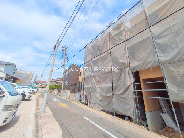 メルディア亀城町の前面道路含む現地写真