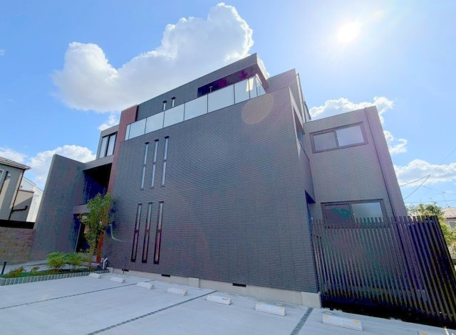 杉並区本天沼３丁目の賃貸マンションの外観|★閑静な住宅地に位置した充実設備のマンション★