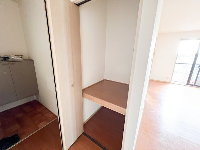 エスポアール翠 A棟の収納