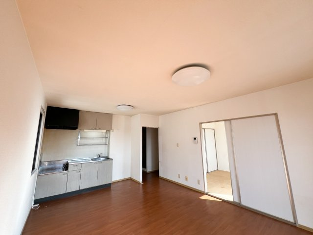 エスポアール翠 A棟の居間・リビング