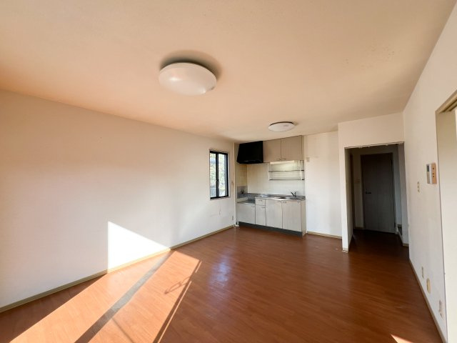 エスポアール翠 A棟の居間・リビング