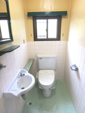 宝梅　中川邸のトイレ|コンパクトで使いやすいトイレです