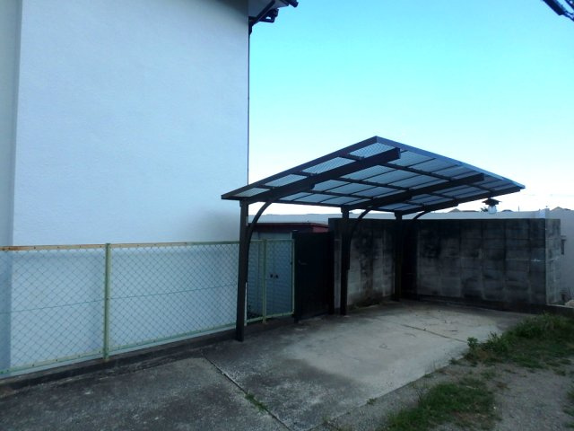 宝梅　中川邸の駐車場|駐車場です