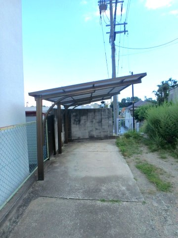 宝梅　中川邸の駐車場|駐車場があります