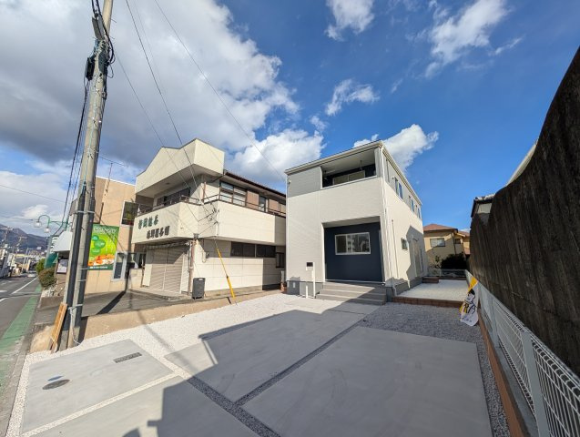 【前面道路含む現地写真】 | リーブルガーデン.S渋川市四つ角ー①