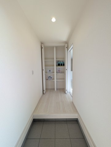 【玄関】 | リーブルガーデン.S渋川市四つ角ー①