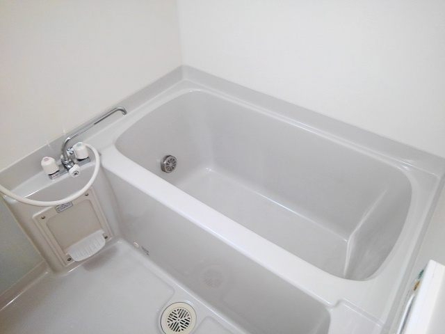 カレントヴィラＤの浴室|バス