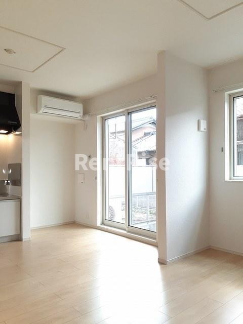 ファミーリャ　Ⅱの居間・リビング|居室・リビング