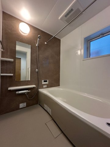 茅ヶ崎市浜須賀　新築戸建　全２棟の外観|9月18日撮影　建築中　現地外観