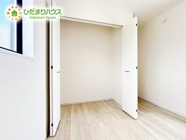 【収納】 | 笠間市南友部1期　新築戸建　2号棟 | クローゼットには、衣類や日用品などを整理整頓して収納できますね！