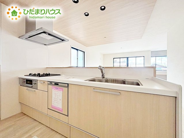 【キッチン】 | 笠間市南友部1期　新築戸建　2号棟 | 料理をしながらでも、ご家族との会話を楽しめる対面式キッチン♪