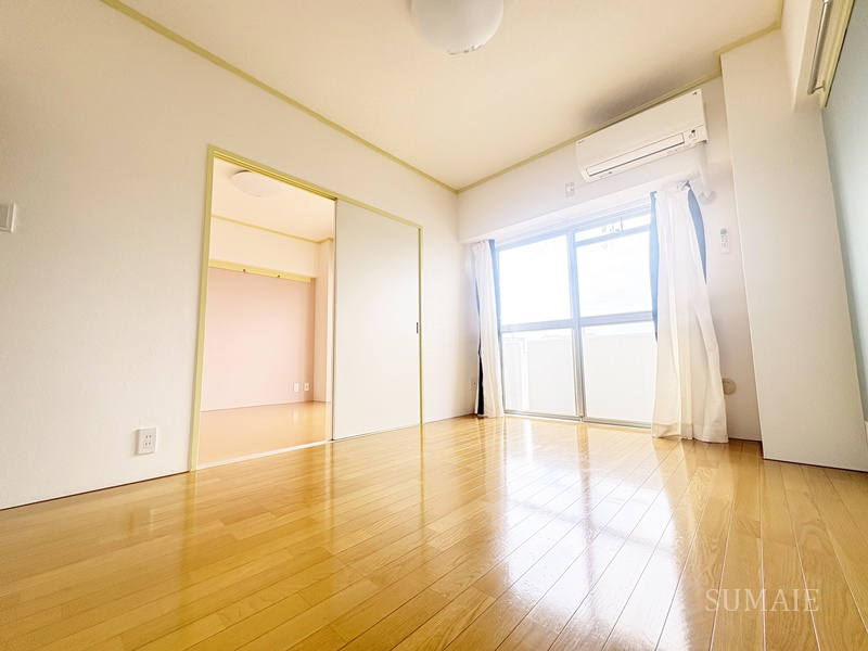 リリーズタウンの洋室|日当たりの良い居室☆