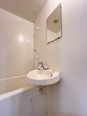 サンフラワー長居の洗面所