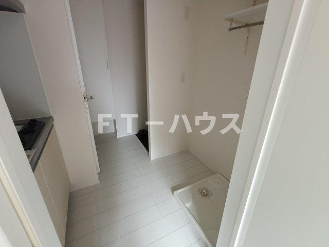 Crecia薬円台の玄関