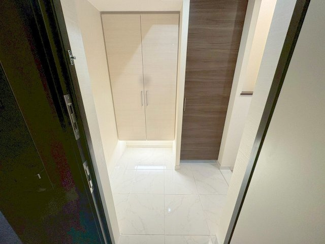 ゲートコート東三国の玄関