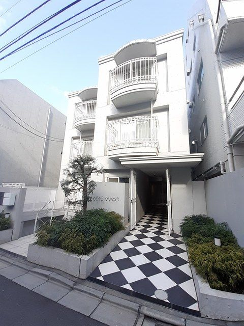 コート・ウエストの外観