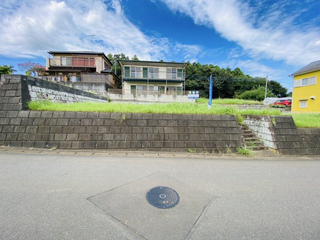 建築条件なし　売地　富里市中沢南山団地　