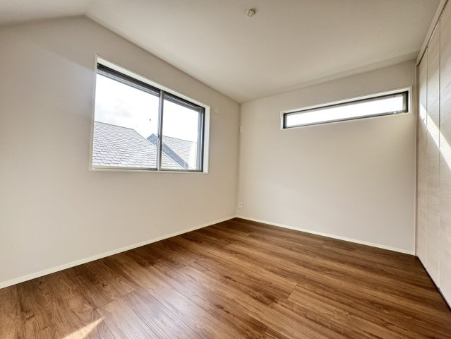 本山中町１丁目新築戸建の前面道路含む現地写真