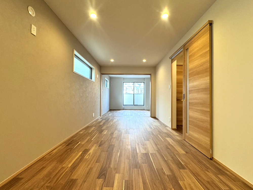 本山中町１丁目新築戸建の前面道路含む現地写真